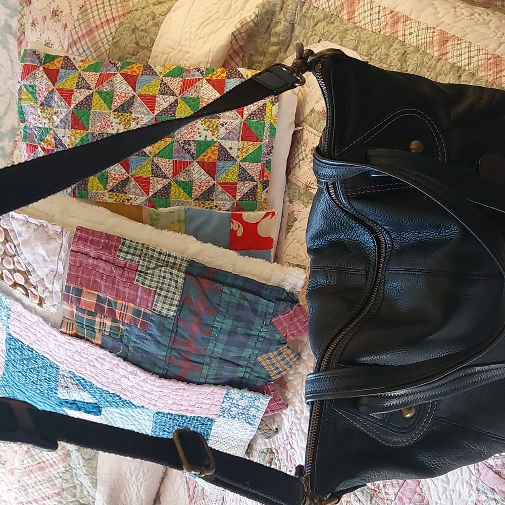 The Sak Gorgeous💋  The Sak Like New ! Black Leather. TODAY ONLY!! - Picture 8 of 16